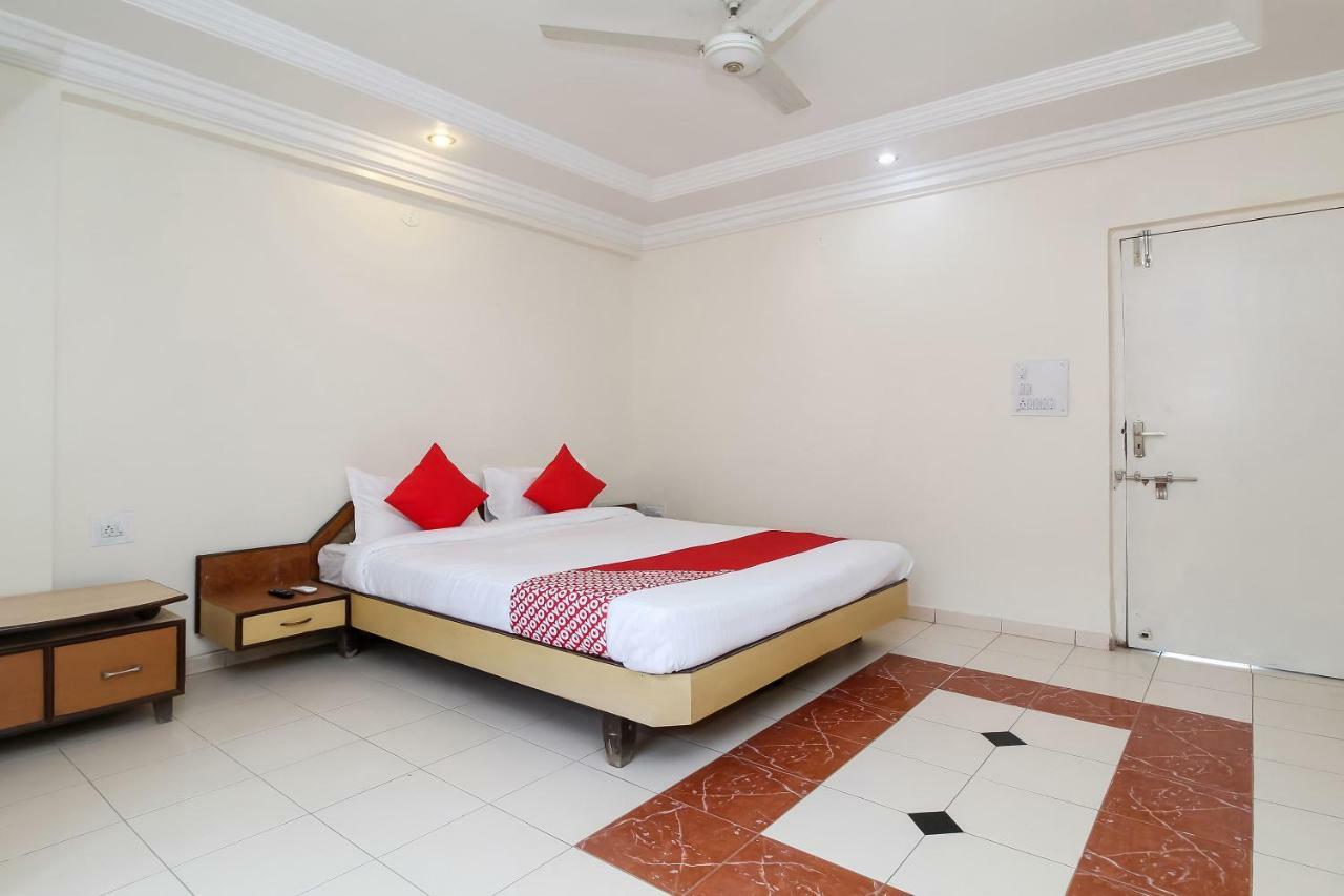 Oyo 29615 Chandraphool Garden Alandi Екстериор снимка